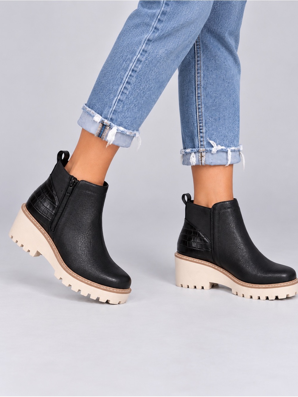 Ladies Dolce Vita Black Chelsea Platform Boot with Cream Lug Sole